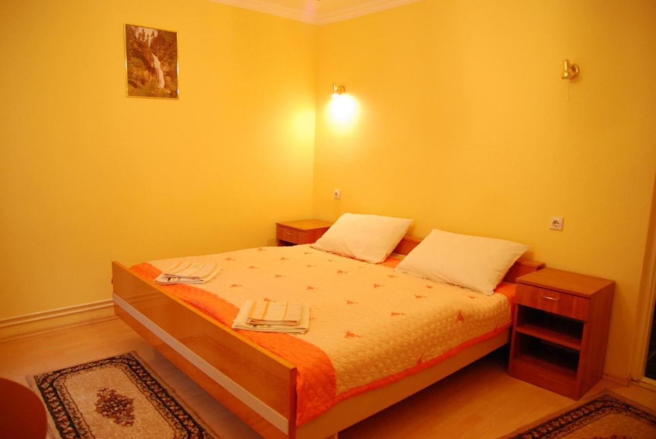 Vila Verona Sobe Palić Exterior foto